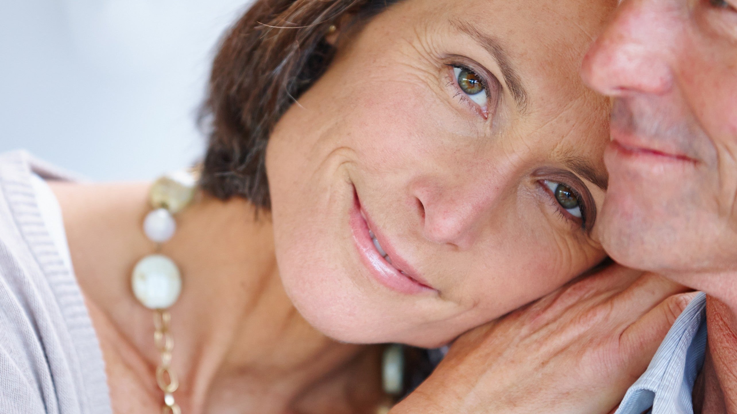 femme sereine pendant sa menopause