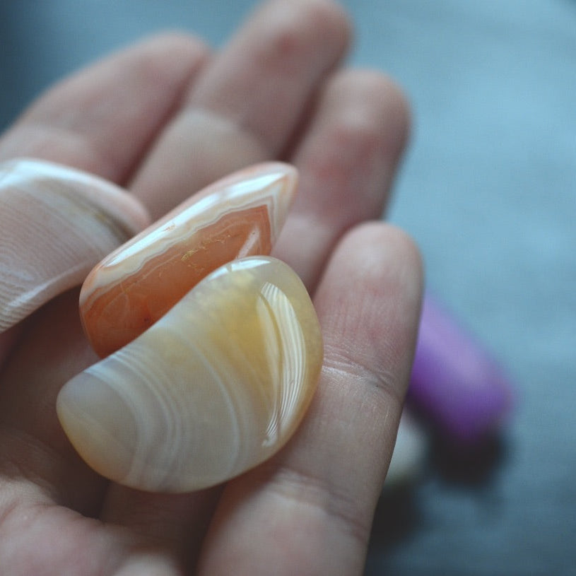 pierres roulees dagate pour la lithotherapie