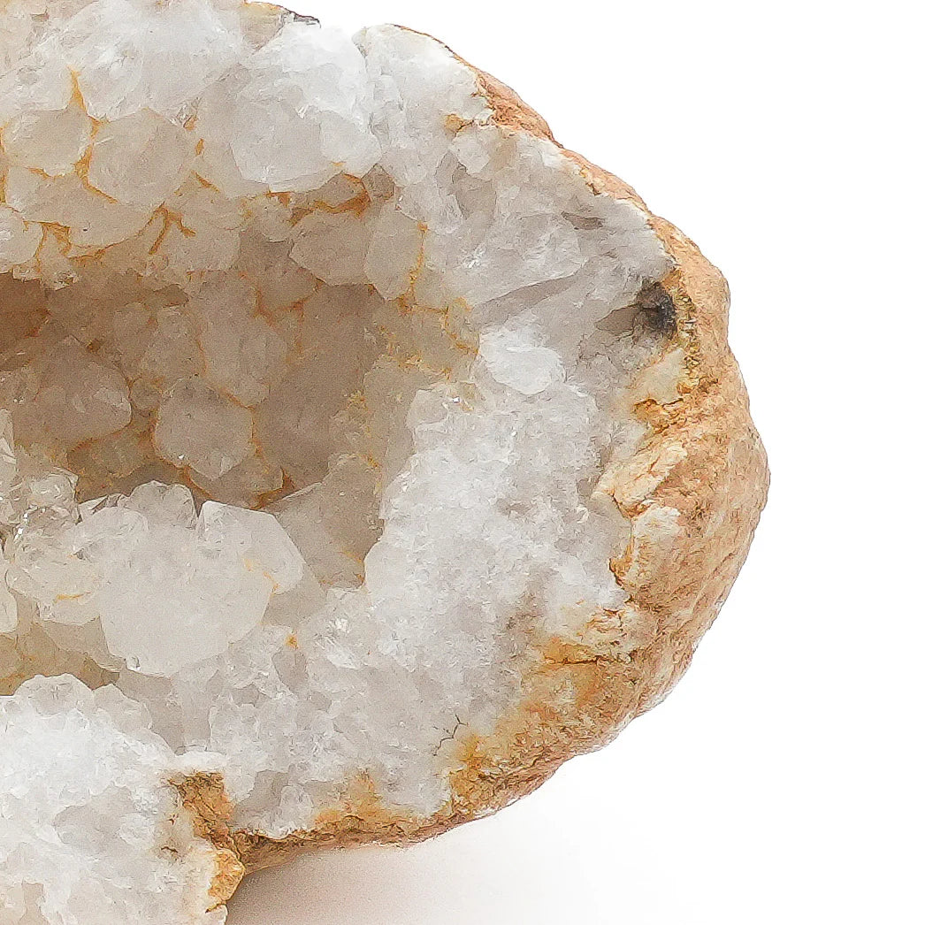 zoom sur geode de cristal de roche 