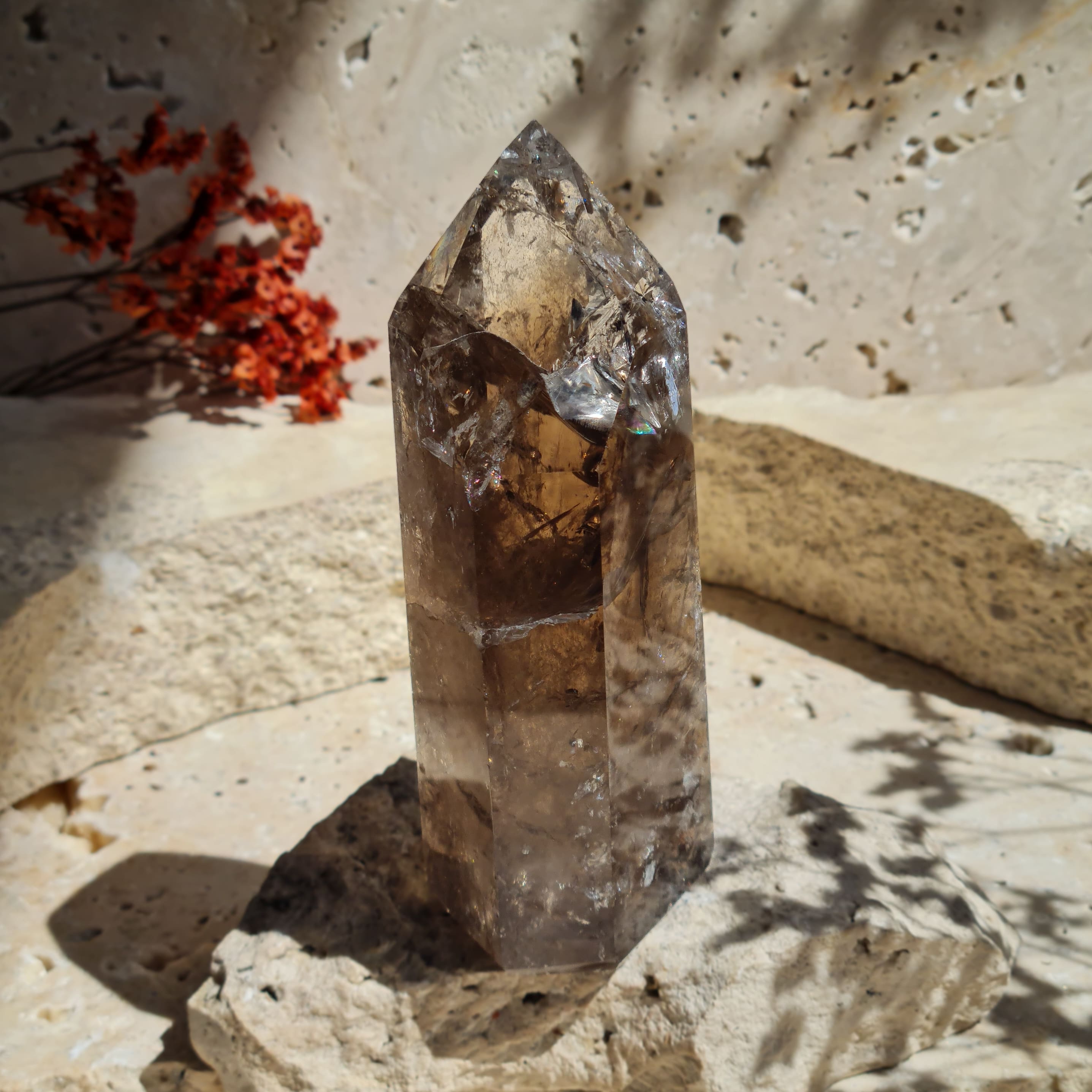 Les vertus du Quartz fumé : ancrage, apaisement, confiance et changement d’habitudes