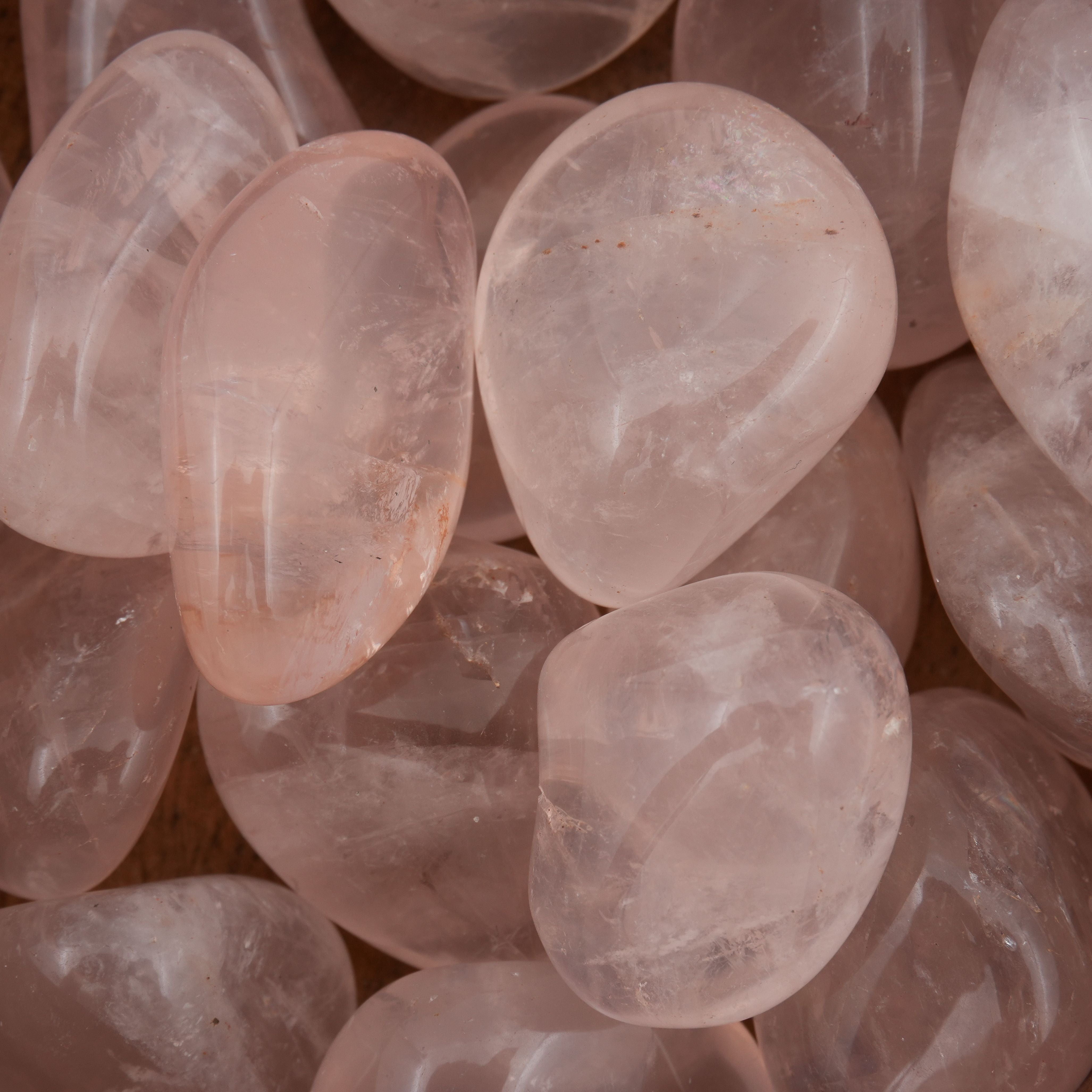 Quartz rose : Vertus, Propriétés, Chakra, Signe Astrologique et comment l'utiliser dans la lithothérapie