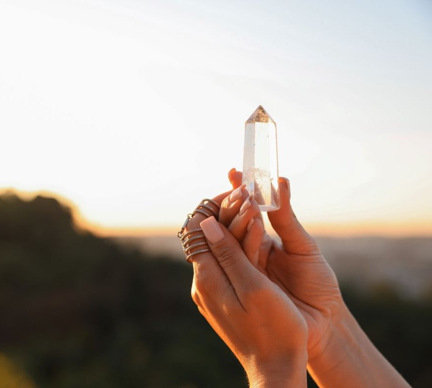 pointe de citrine naturelle au solstice dete