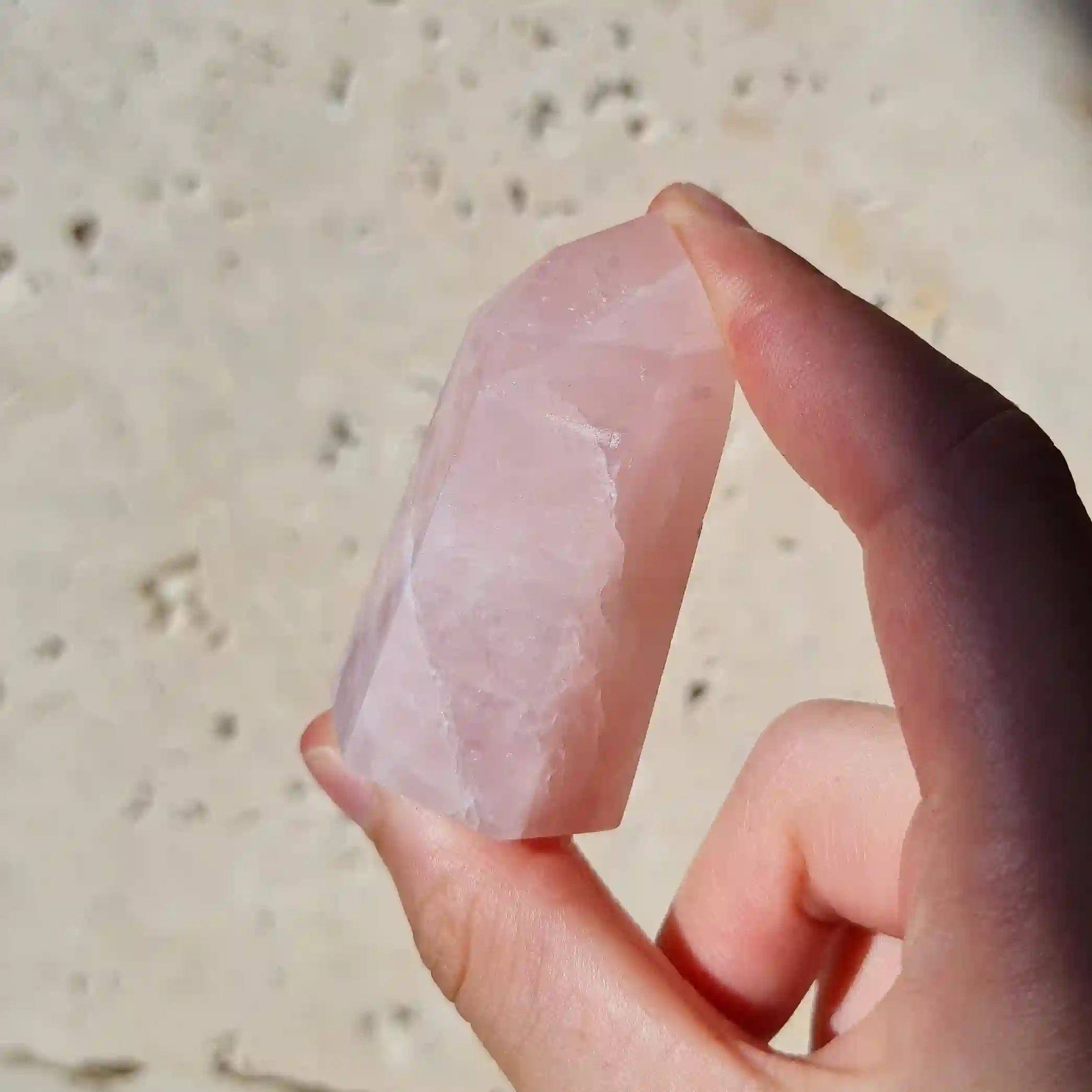 pierre-de-quartz-rose-brésilienne